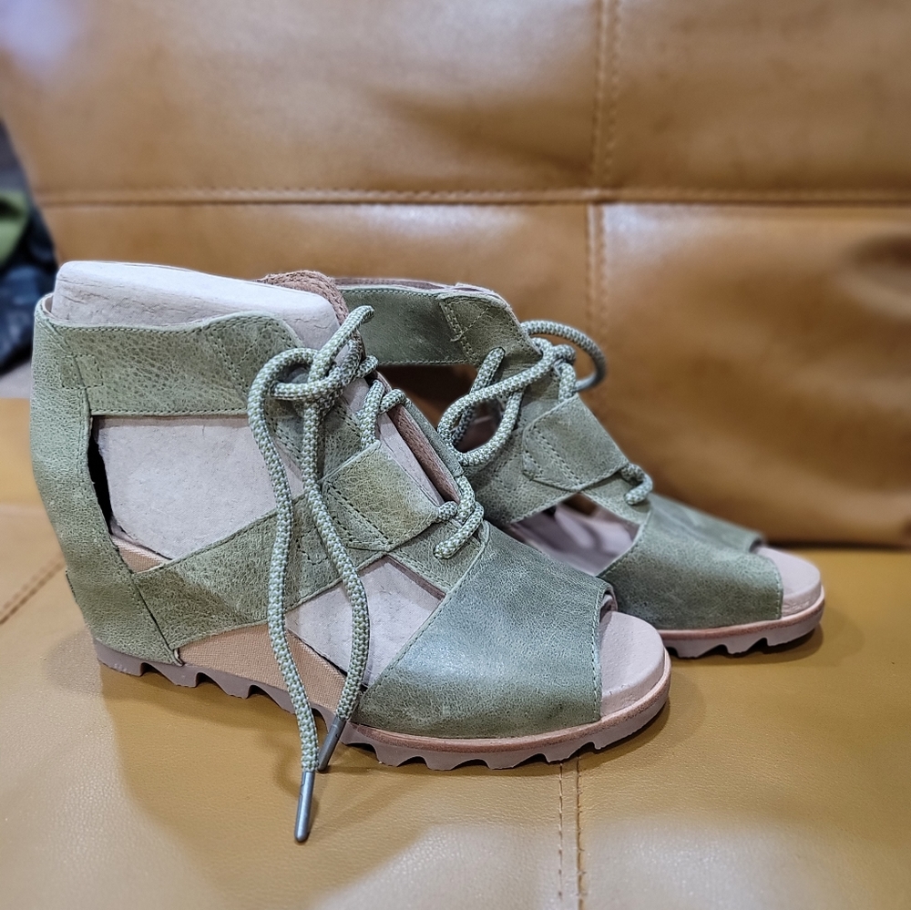 Sorel Wedge Size 10